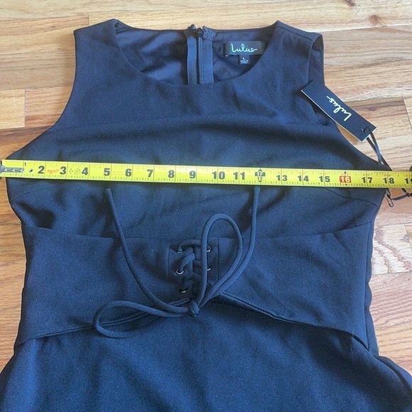 Lulu's Black Midi Dress Large NWT - Picture 6 of 14